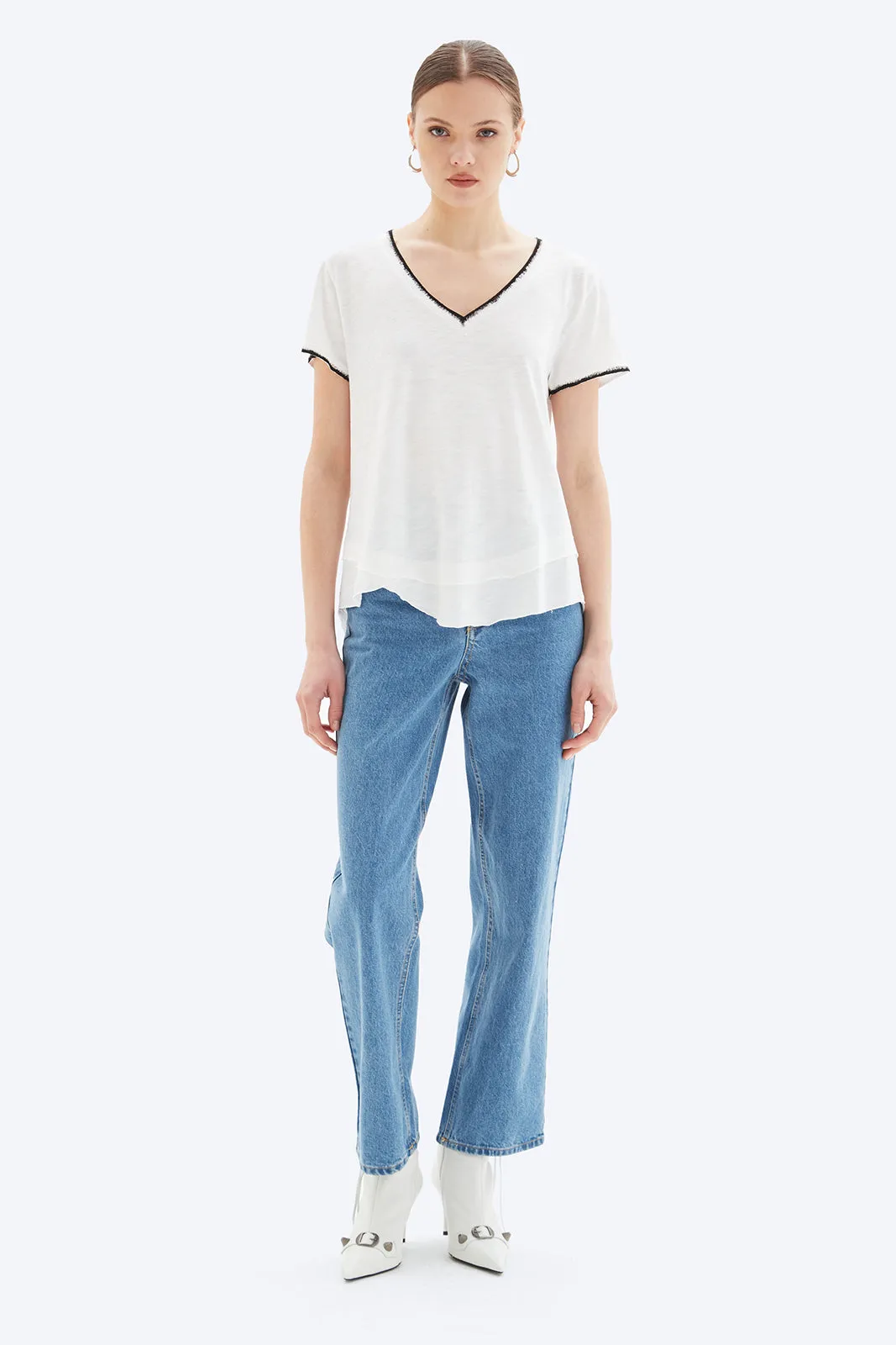 AVA TIPPED V-NECK MOCK LAYER TEE