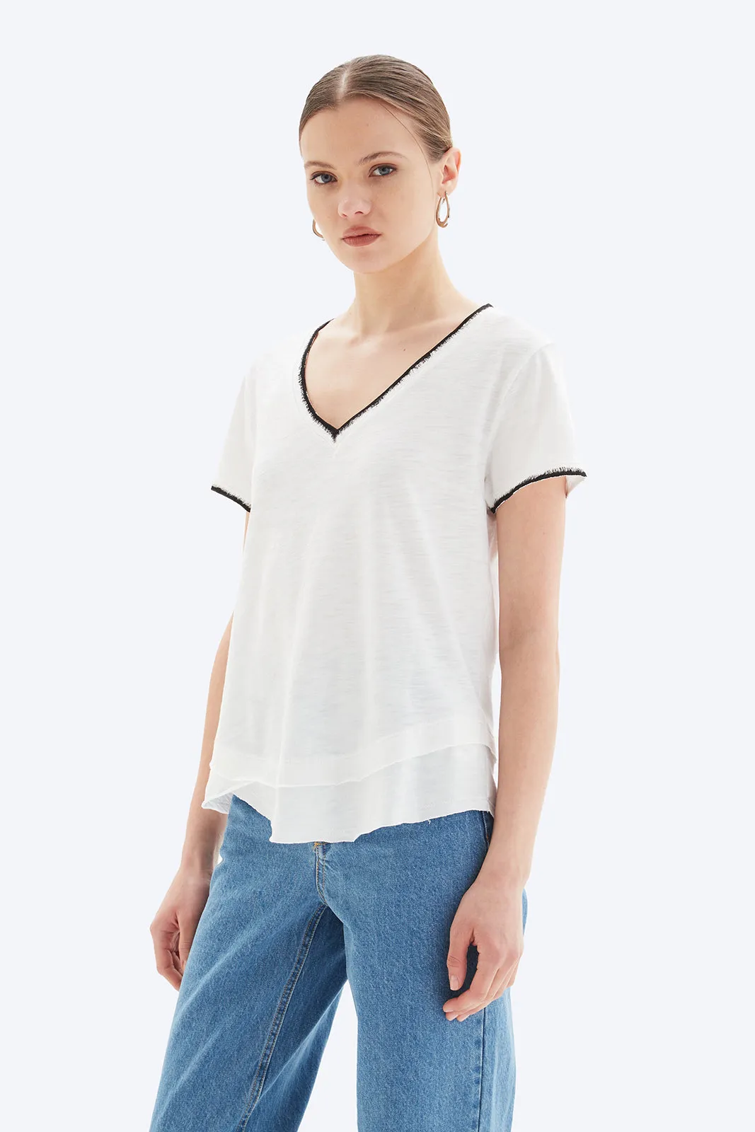 AVA TIPPED V-NECK MOCK LAYER TEE