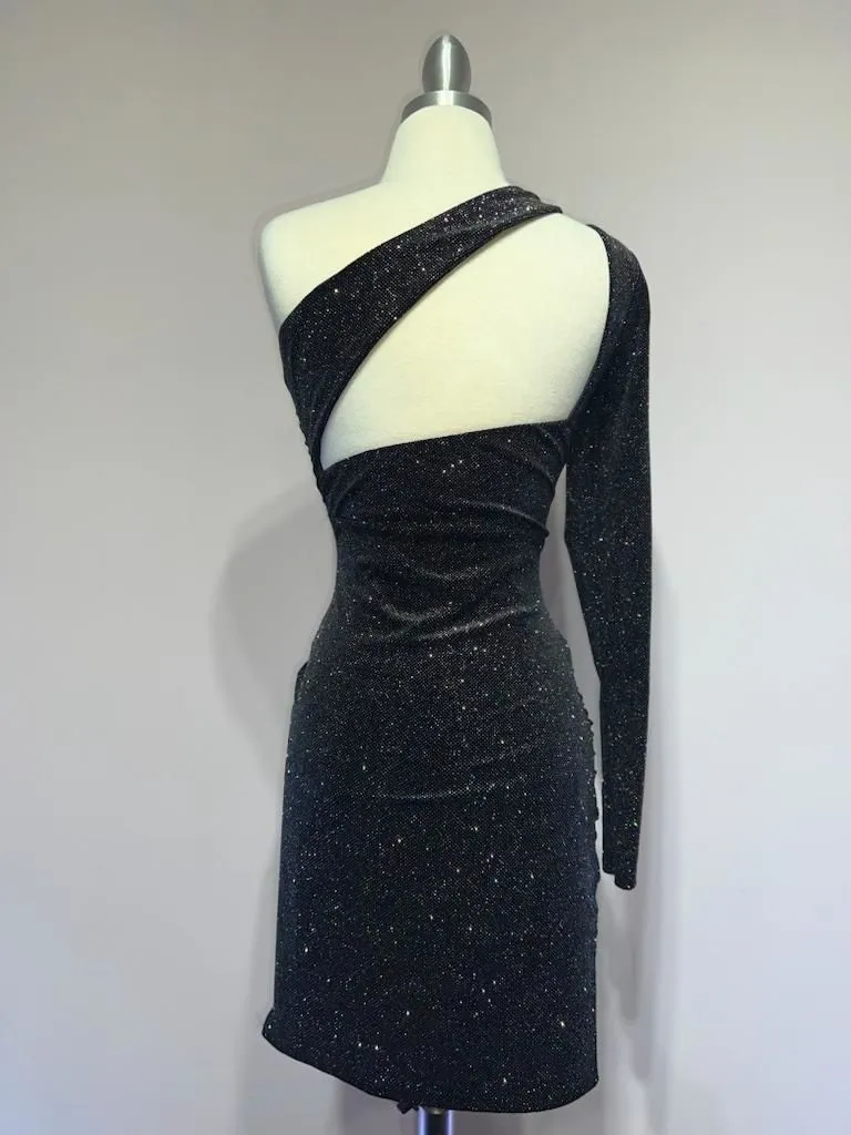 One shoulder fitted dress